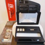 قاب مانیتور 9 اینچ دوتیکه  مشکی پژو 405 قدیم نصب در وسط PRV کد 1527